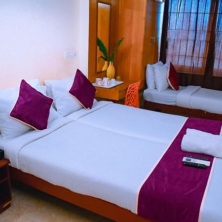 Naksha Tree Hotels Kishore Inn - Koyambedu เชนไน ภายนอก รูปภาพ