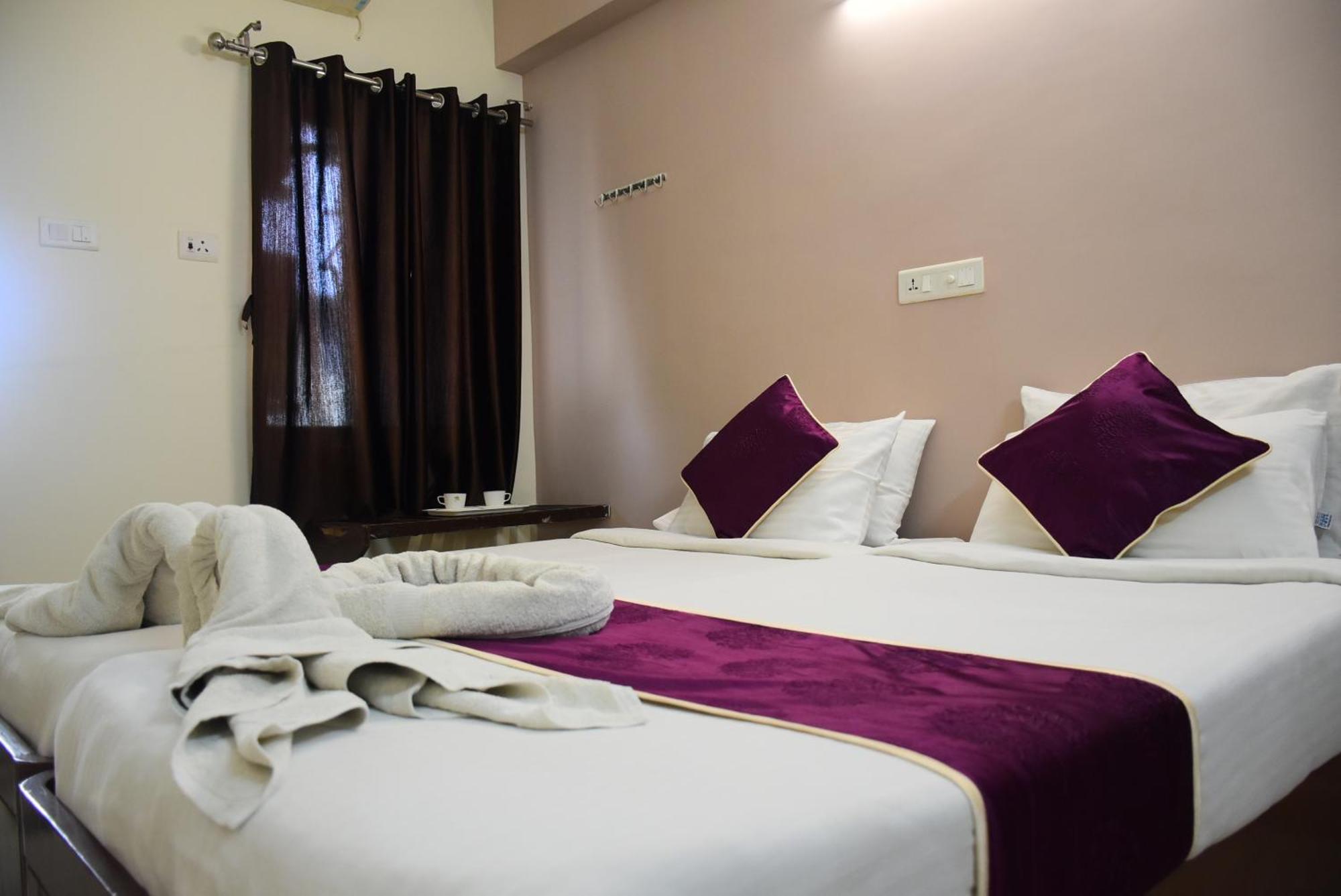 Naksha Tree Hotels Kishore Inn - Koyambedu เชนไน ภายนอก รูปภาพ