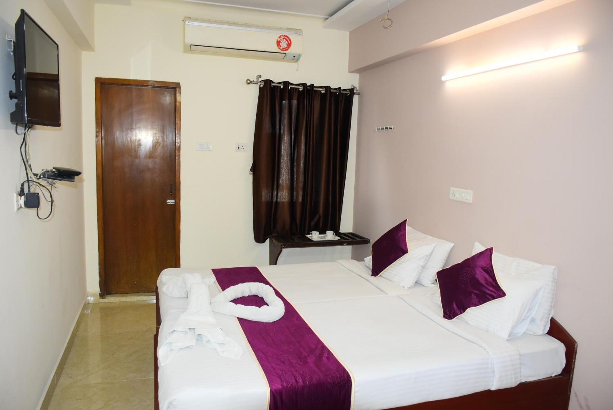Naksha Tree Hotels Kishore Inn - Koyambedu เชนไน ภายนอก รูปภาพ
