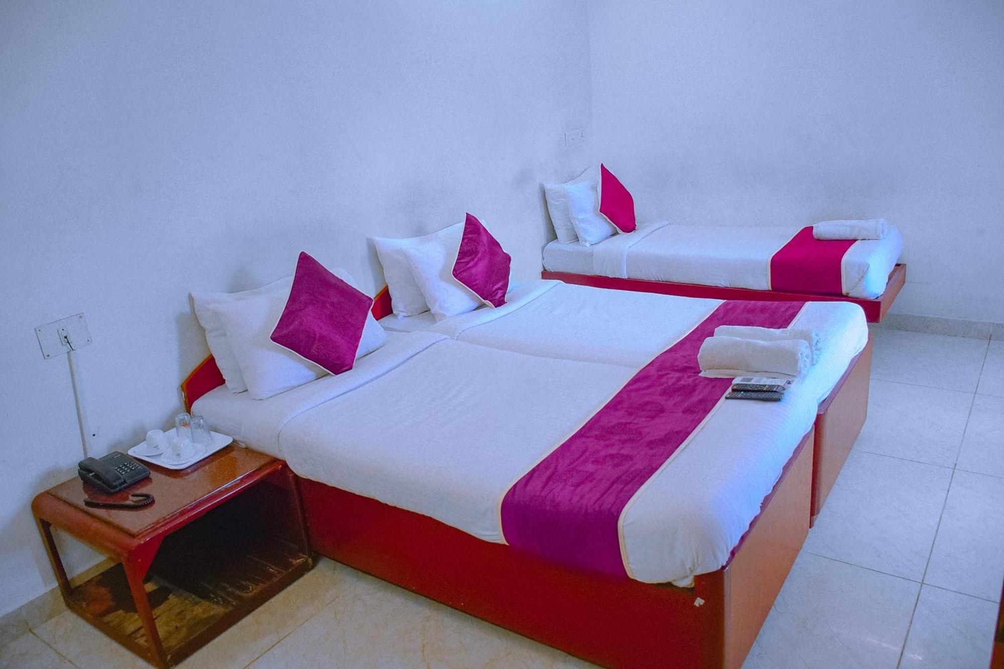 Naksha Tree Hotels Kishore Inn - Koyambedu เชนไน ภายนอก รูปภาพ