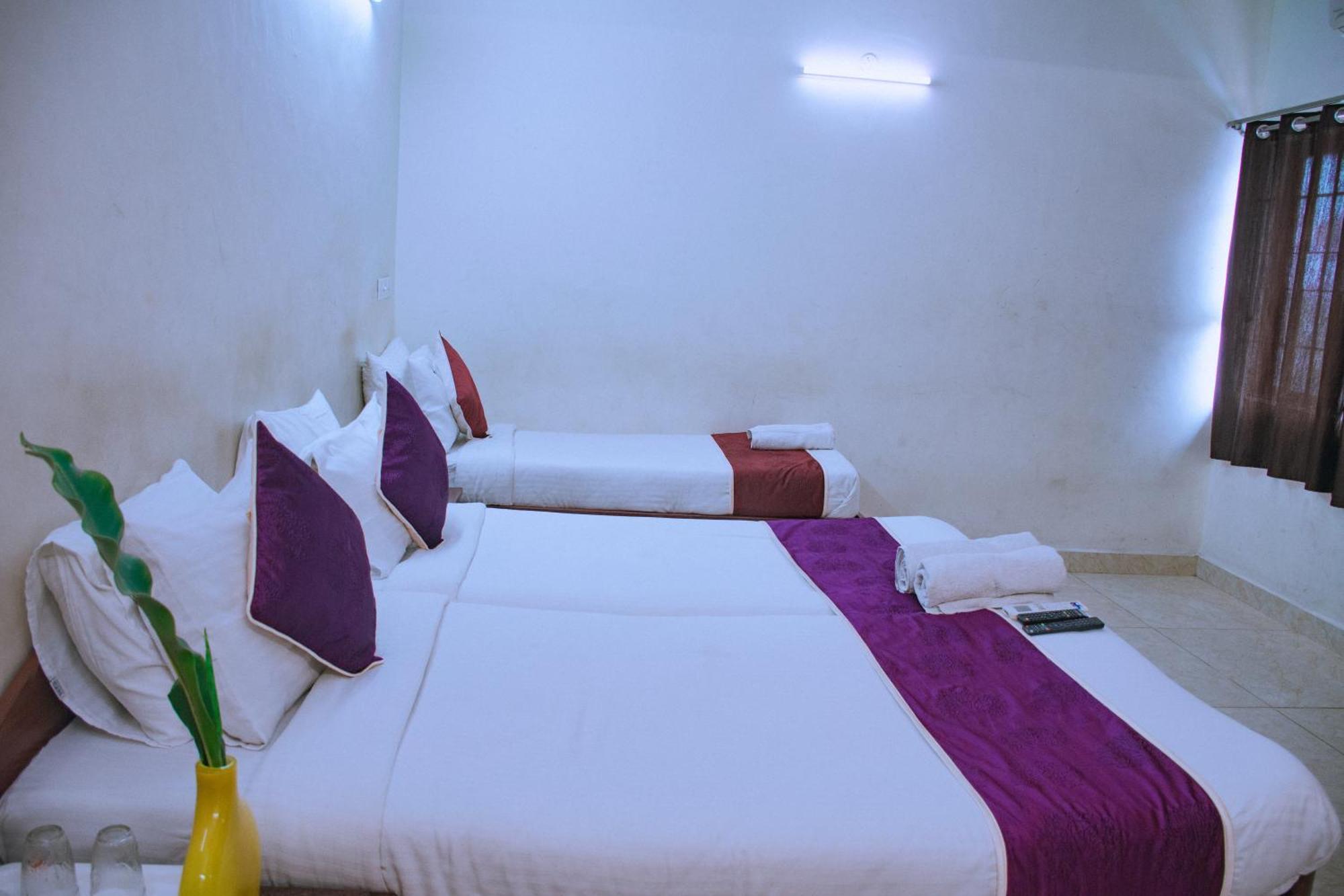Naksha Tree Hotels Kishore Inn - Koyambedu เชนไน ภายนอก รูปภาพ